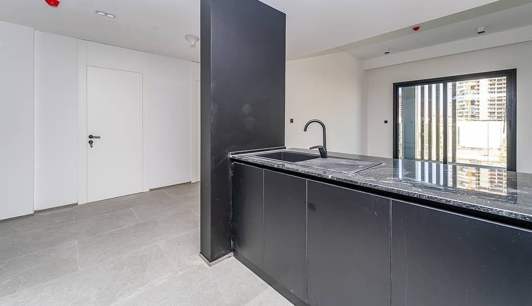 5 Apartment-SH-Living-1-103585-1731930537888. jpg