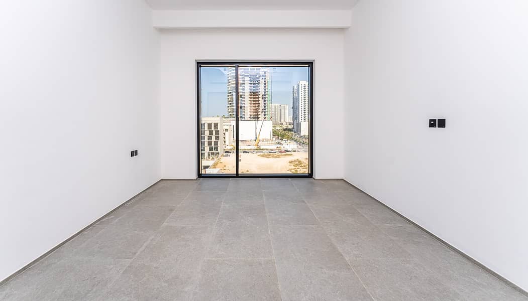 12 Apartment-SH-Living-1-103585-1731930537893. jpg