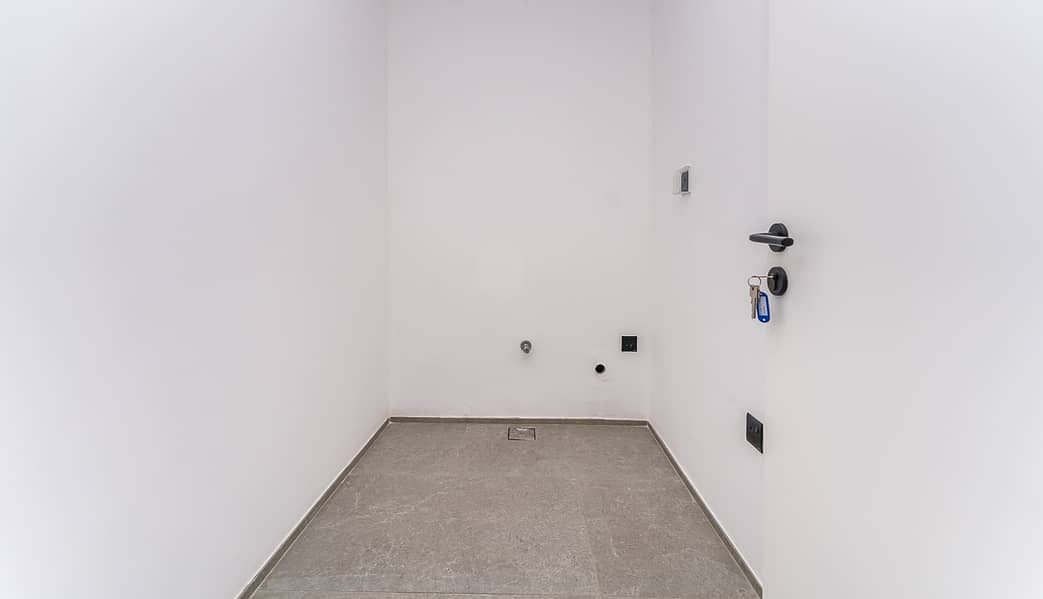 15 Apartment-SH-Living-1-103585-1731930537889. jpg