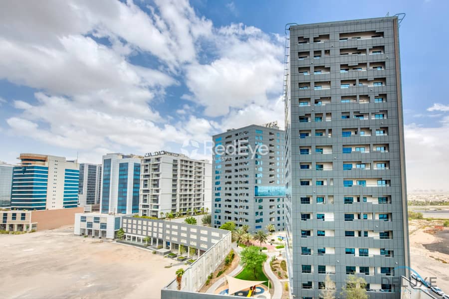 12 Chqs I Furnished I Prime Location 12 Chqs I Furnished I Prime Location