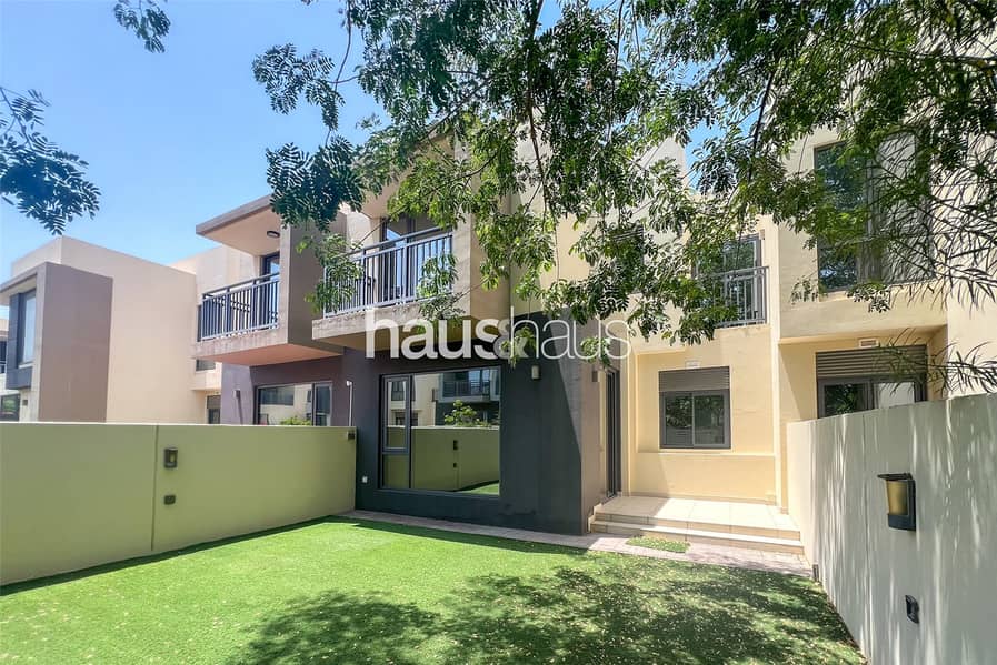Near Ammenities | Vacant | View Now Near Ammenities | Vacant | View Now