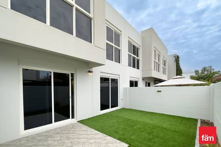 3 Bedroom Townhouse for Rent in Mudon, Dubai - Prime Location l At the Pool l Vacant