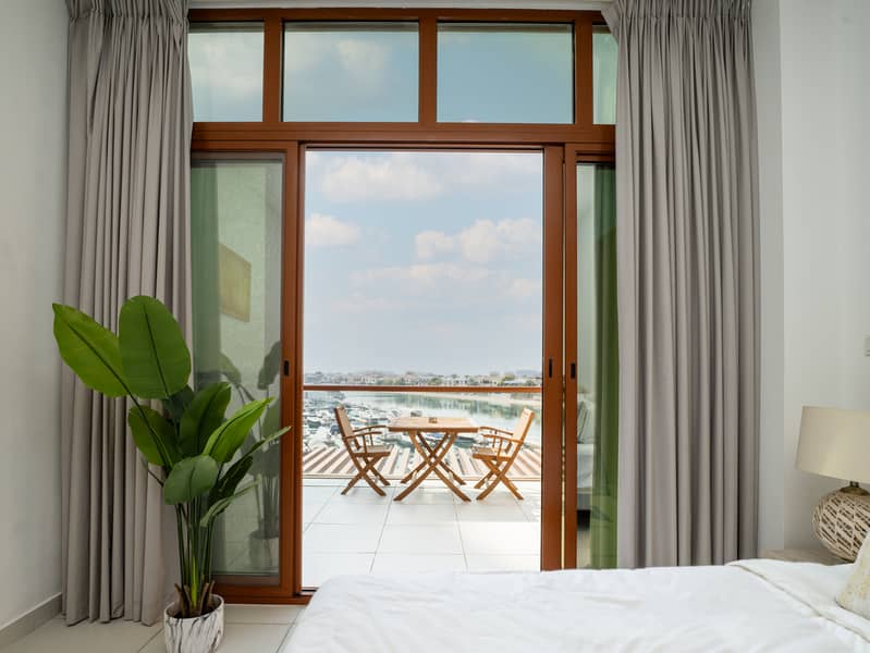 Spacious Waterfront Studio in Palm Views West AVAILABLE NOW Spacious Waterfront Studio in Palm Views West AVAILABLE NOW