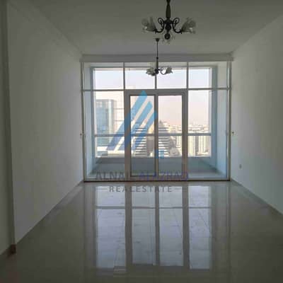 Apartment with one bedroom, one hall, and two bathrooms