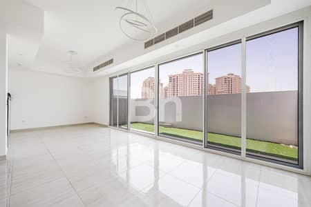 4 Bedroom Villa for Sale in Dubai Sports City, Dubai - West Facing | Vacant on Transfer | Modern