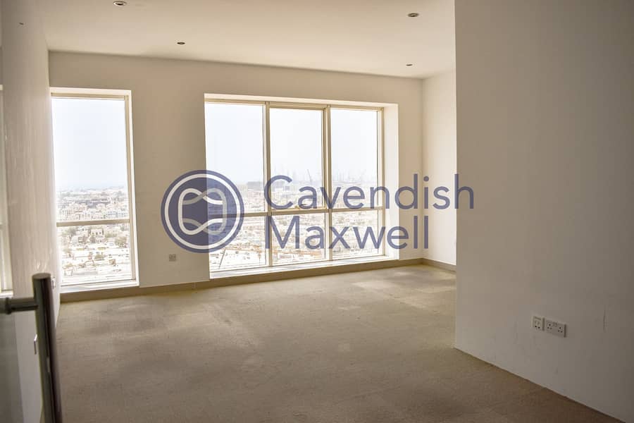Partitioned | Corner Unit | Stunning View