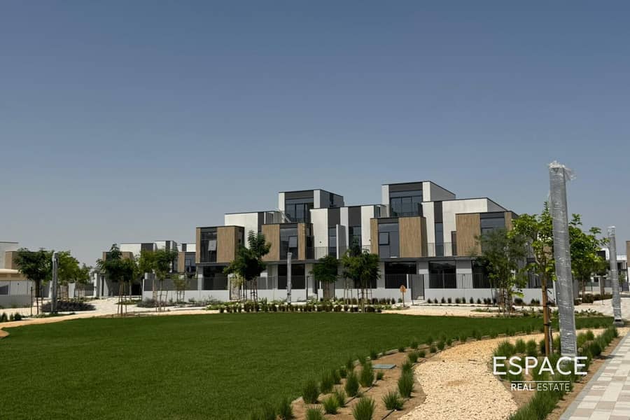 位于穆东城市社区,Mudon Al Ranim,Mudon Al Ranim 1 3 卧室的别墅 2950000 AED - 11407676 位于穆东城市社区,Mudon Al Ranim,Mudon Al Ranim 1 3 卧室的别墅 2950000 AED - 11407676