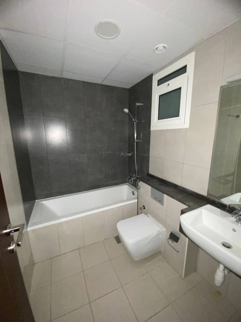 5 3a8de2ab-e897-46f7-939d-0903db008ab9. jpg