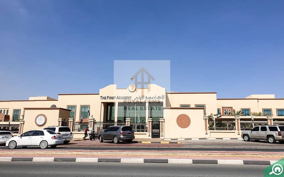 19 the_first_academy_Ar123_d22c4a3e79_442fb1fa21. jpg