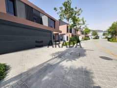 Luxurious Five Bedroom Forest Signature Villa With Lift & Pool