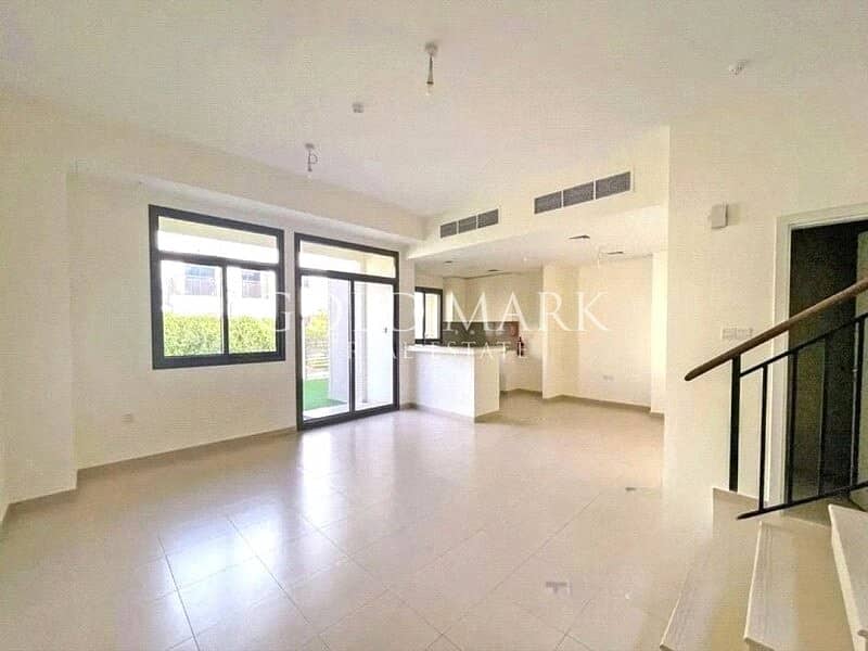 位于城市广场,莎拉联排别墅 3 卧室的别墅 2600000 AED - 11861376 位于城市广场,莎拉联排别墅 3 卧室的别墅 2600000 AED - 11861376