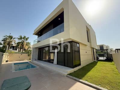 5 Bedroom Villa for Rent in DAMAC Hills, Dubai - Luxury 5BR Villa | Private Pool | Fully Furnished