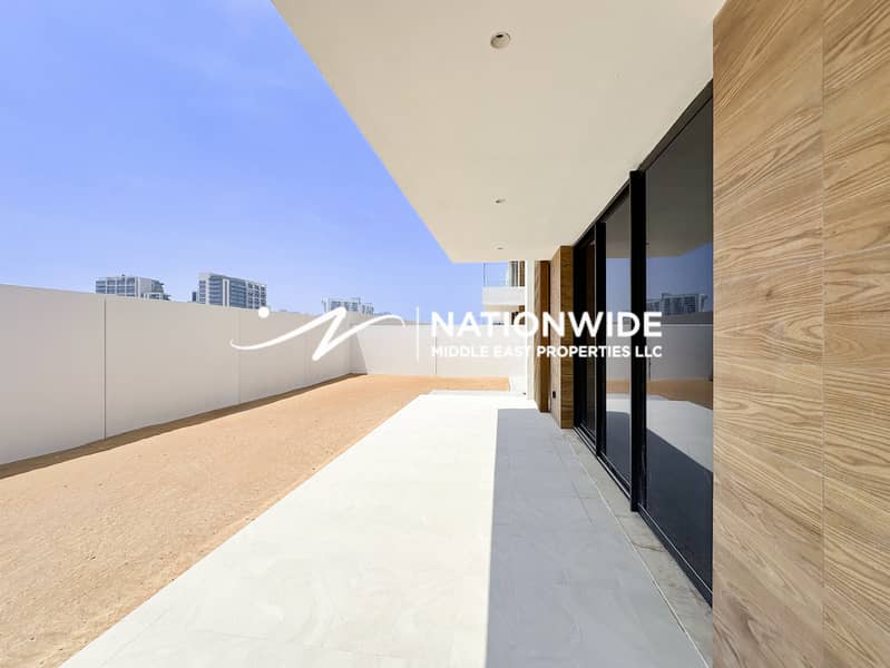 Luxurious Unit| Single Row | Prime Community
