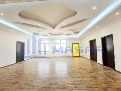 8 Cпальни Вилла в аренду в Халифа Сити, Абу-Даби - Layer-Light-55-5. jpg