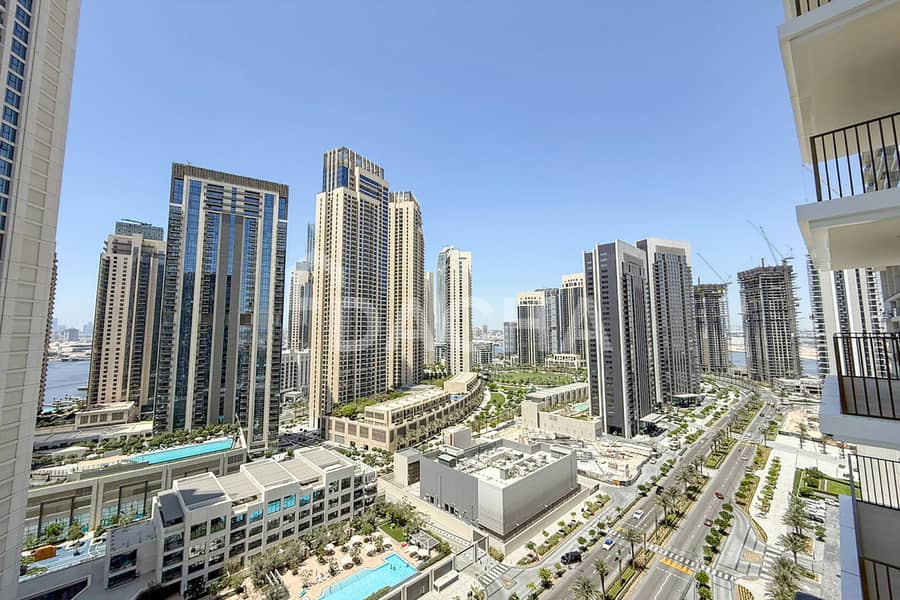 Brand New | Multiple Cheques | Burj Khalifa View Brand New | Multiple Cheques | Burj Khalifa View