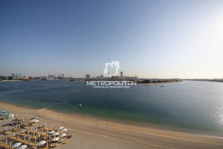 2 Bedroom Apartment for Sale in Palm Jumeirah, Dubai - Multiple Units Available | Investor Deal | Vacant