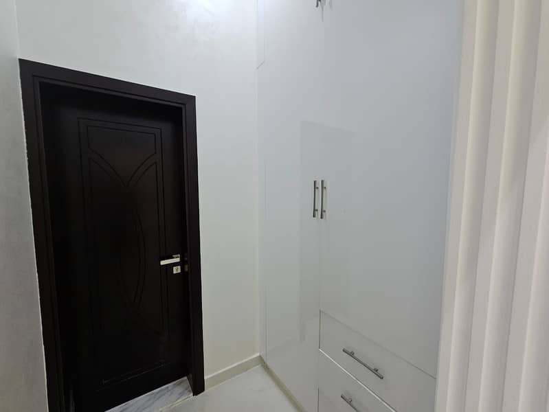 2 fe60ec59-dd03-4eff-9406-40467ae653a8. jpg