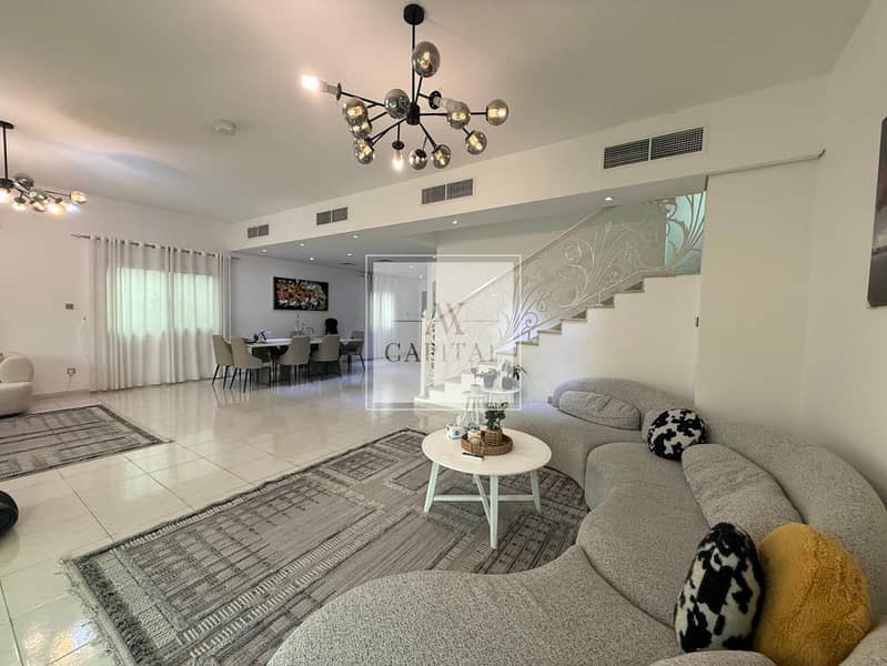 位于朱美拉环形村(JVC),环形别墅区 4 卧室的别墅 280000 AED - 11862992 位于朱美拉环形村(JVC),环形别墅区 4 卧室的别墅 280000 AED - 11862992