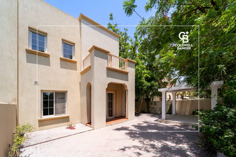 Prime Location | Vacant | Lake View Prime Location | Vacant | Lake View