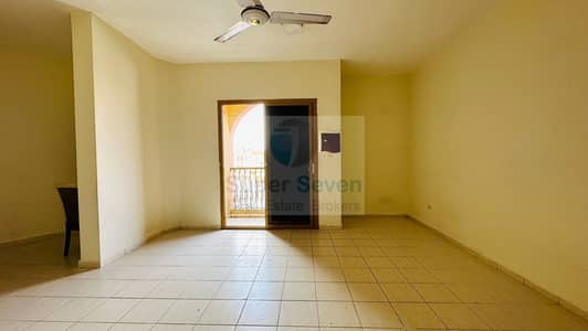 Studio for Rent in International City, Dubai - 184a5e9d-0cc6-4a07-bf39-08c1b1b0aa12. jpg