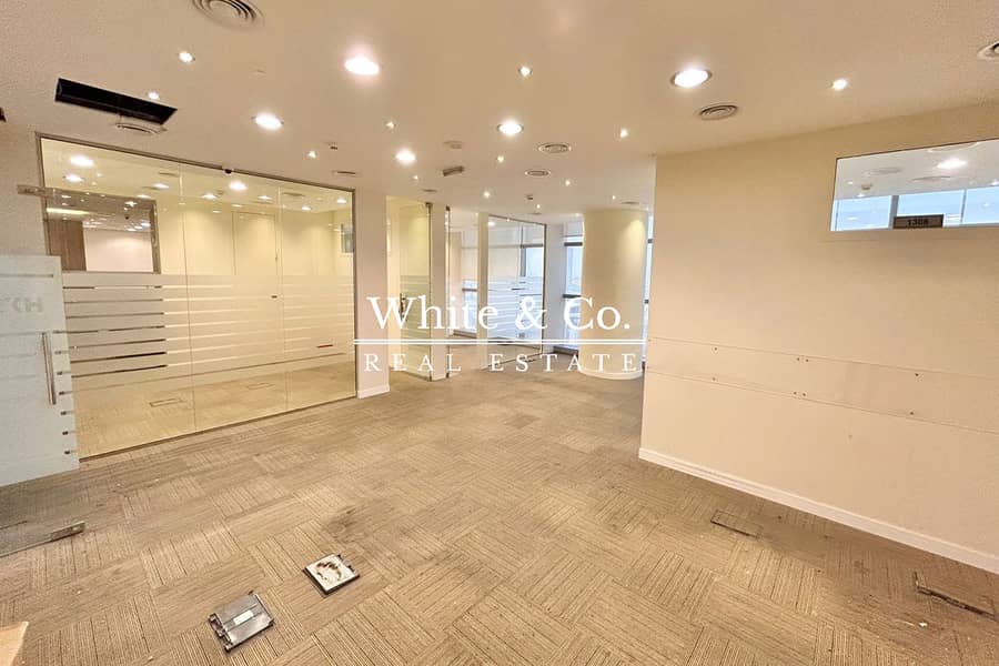 FULLY FITTED | PARTITIONED | VACANT FULLY FITTED | PARTITIONED | VACANT