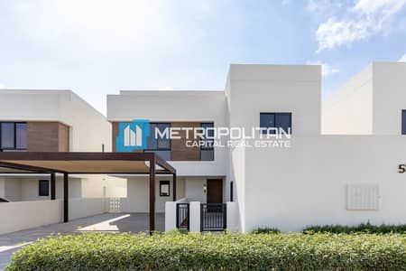 5 Bedroom Villa for Rent in Yas Island, Abu Dhabi - Modern 5BR Villa | Brand New | Convenient Location