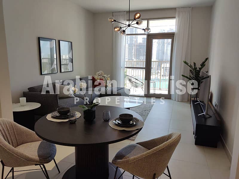 4 Reflection-A-707-1BR-Living-1. jpg