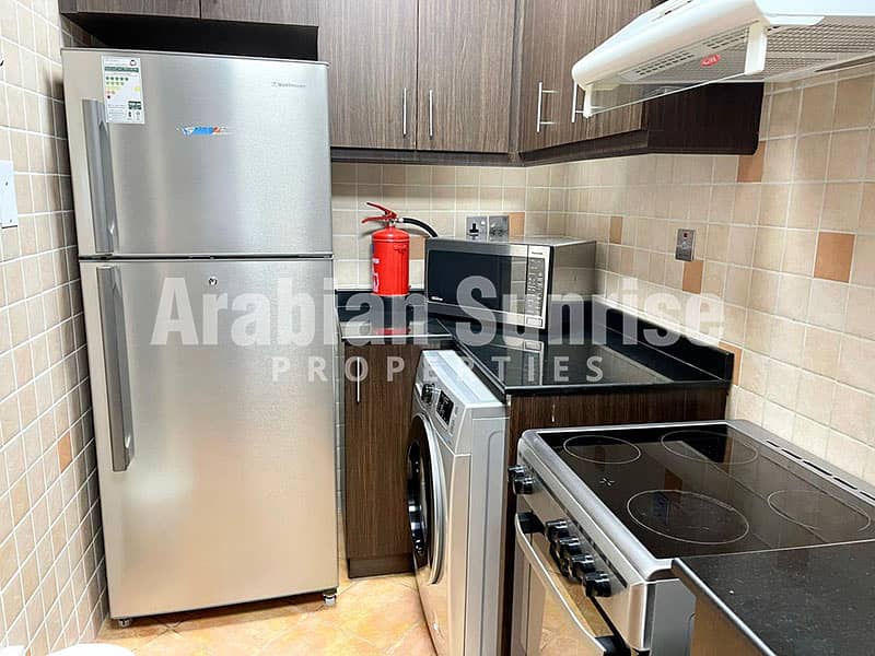 4 Hydra-Avenue-Towers-C4-1106-1BR-Kitchen. jpg