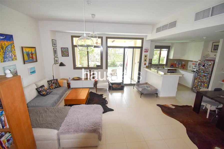 位于城市广场,萨马联排别墅 3 卧室的联排别墅 2700000 AED - 11864621 位于城市广场,萨马联排别墅 3 卧室的联排别墅 2700000 AED - 11864621