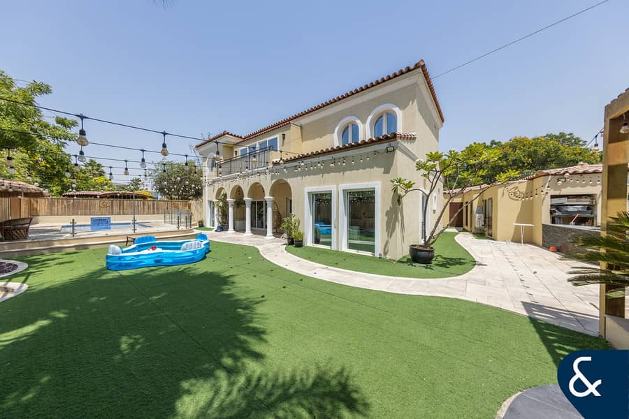 位于绿意小区,绿意小区西 5 卧室的别墅 8750000 AED - 11865372 位于绿意小区,绿意小区西 5 卧室的别墅 8750000 AED - 11865372