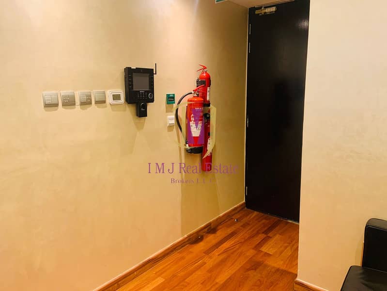 5 17eeec32-66af-4fee-9990-5317798d77cc. jpg