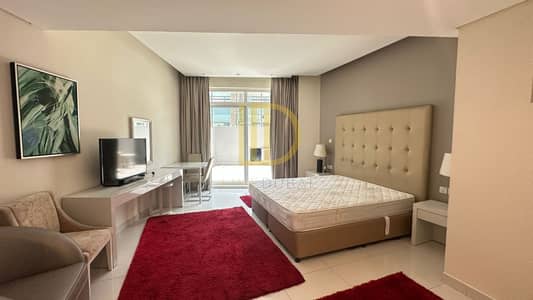 Studio for Sale in Business Bay, Dubai - Spacious - Terrace - Furnished - Well Maintained