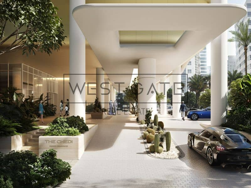 11 9 Exterior entrance lobby Adjustment shot. jpg