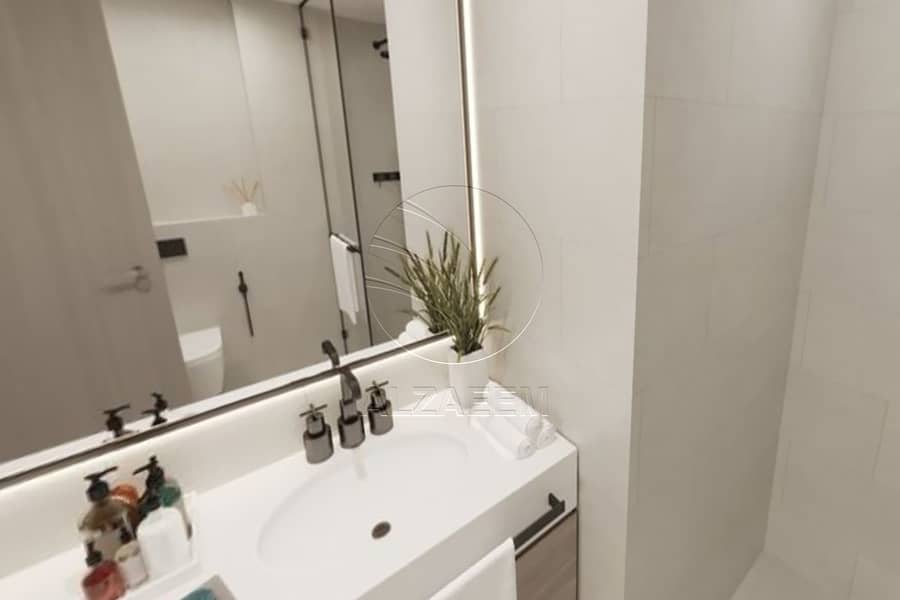 7 Bathroom. jpg