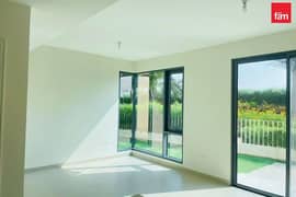 Corner | Upgraded 4 Beds+Maid | Single Row