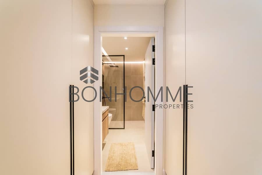 8 show apartment 7. jpg
