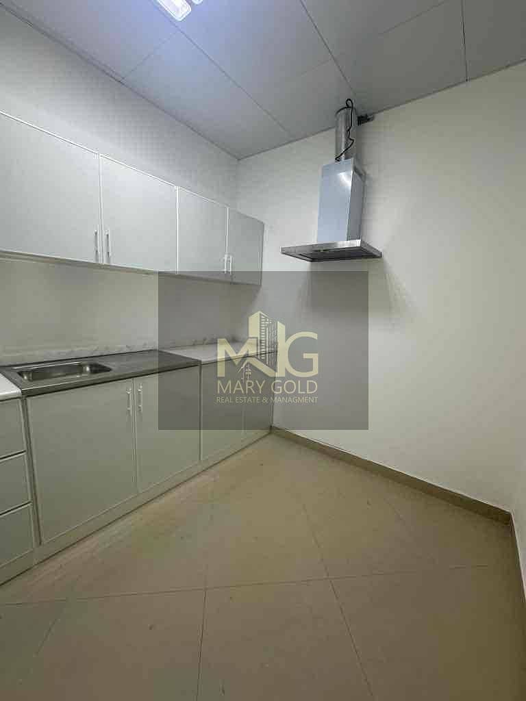 6 dbd1966a-b4b2-459e-ad7e-55bacd5bd866. jpg