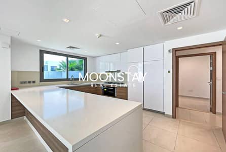6 Bedroom Villa for Rent in Yas Island, Abu Dhabi - Ready To Move | Spacious Layout | Community View