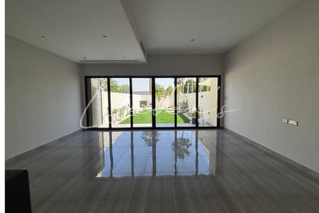 4 Bedroom Townhouse for Sale in DAMAC Hills, Dubai - Single Row | Large Plot | Available Now