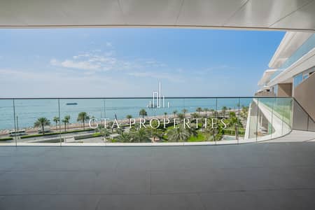 5 Bedroom Flat for Sale in Palm Jumeirah, Dubai - Shell and Core | Sea View | Spacious Layout