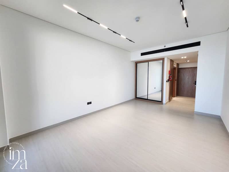 Canal View | Cozy and Modern | Brand new Canal View | Cozy and Modern | Brand new