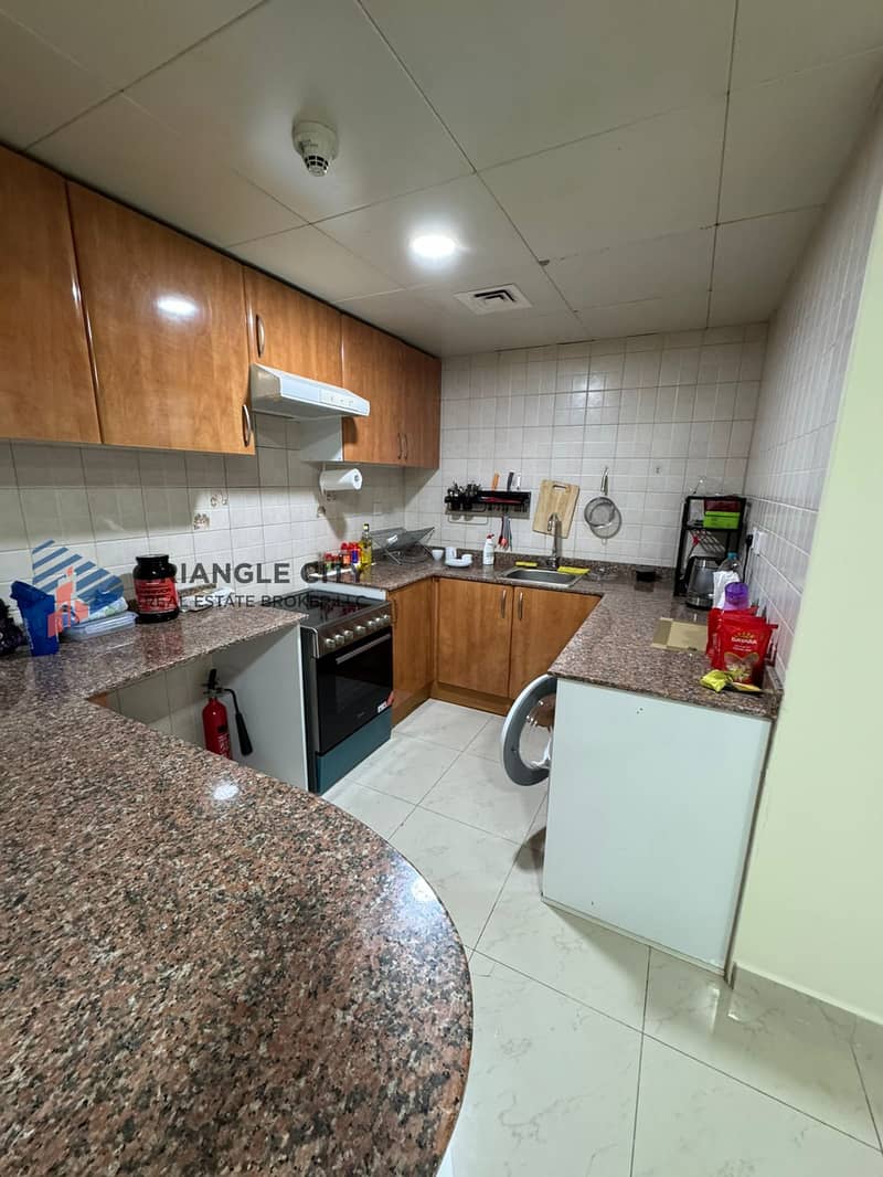 2 2bed jlt. jpg