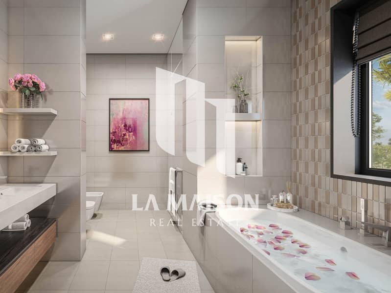 9 4G bathroom. jpg