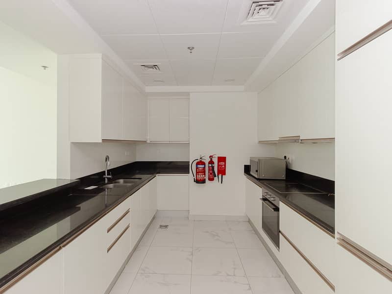 4 Habtoor City - Amna Tower - 4702 - 3BR - Aasha (2 of 22). jpg
