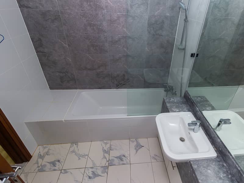 15 Habtoor City - Amna Tower - 4702 - 3BR - Aasha (14 of 22). jpg