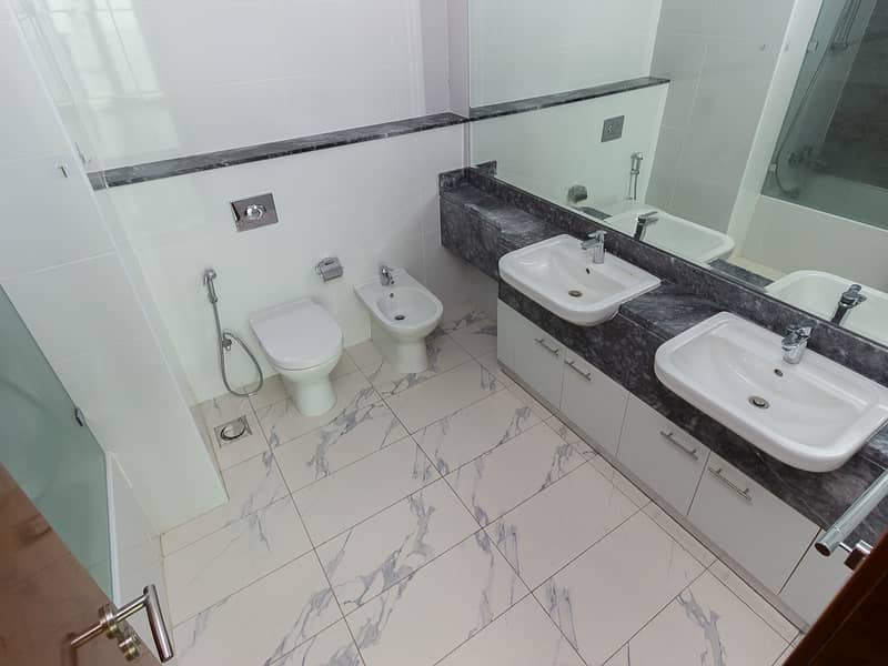 18 Habtoor City - Amna Tower - 4702 - 3BR - Aasha (17 of 22). jpg