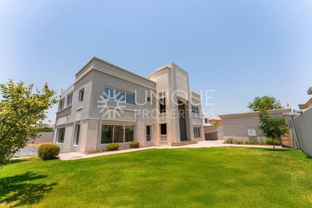 6 Bedroom Villa for Sale in Al Barsha, Dubai - Expansive Interior |  Large Plot | GCC Only