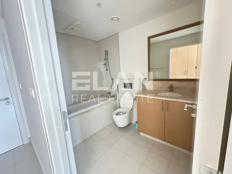 15 crescent tower 2706 2br pics . jpg