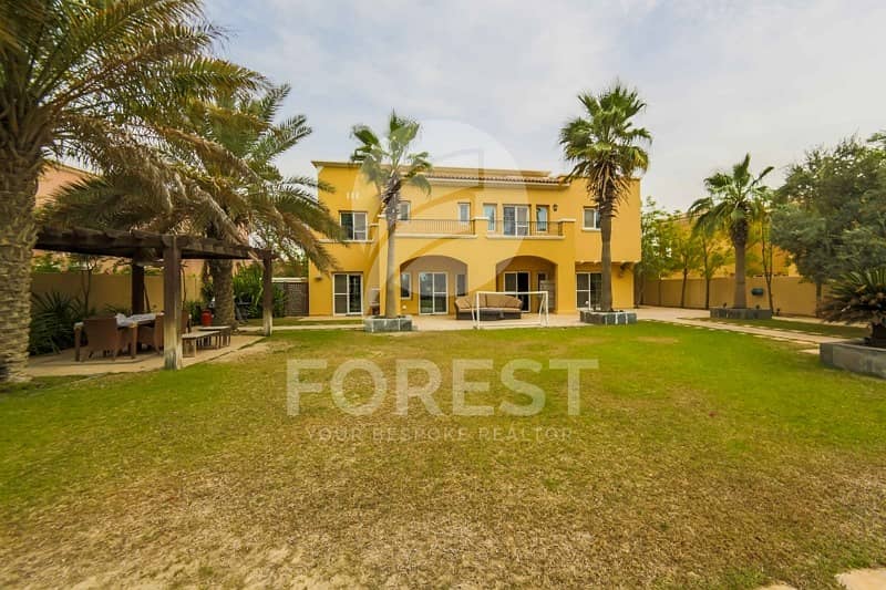 Big Plot | 6 Bedrooms with Full Golf Course View Big Plot | 6 Bedrooms with Full Golf Course View