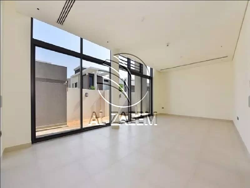 9 4 Bedroom Villa West Yas (16). jpg